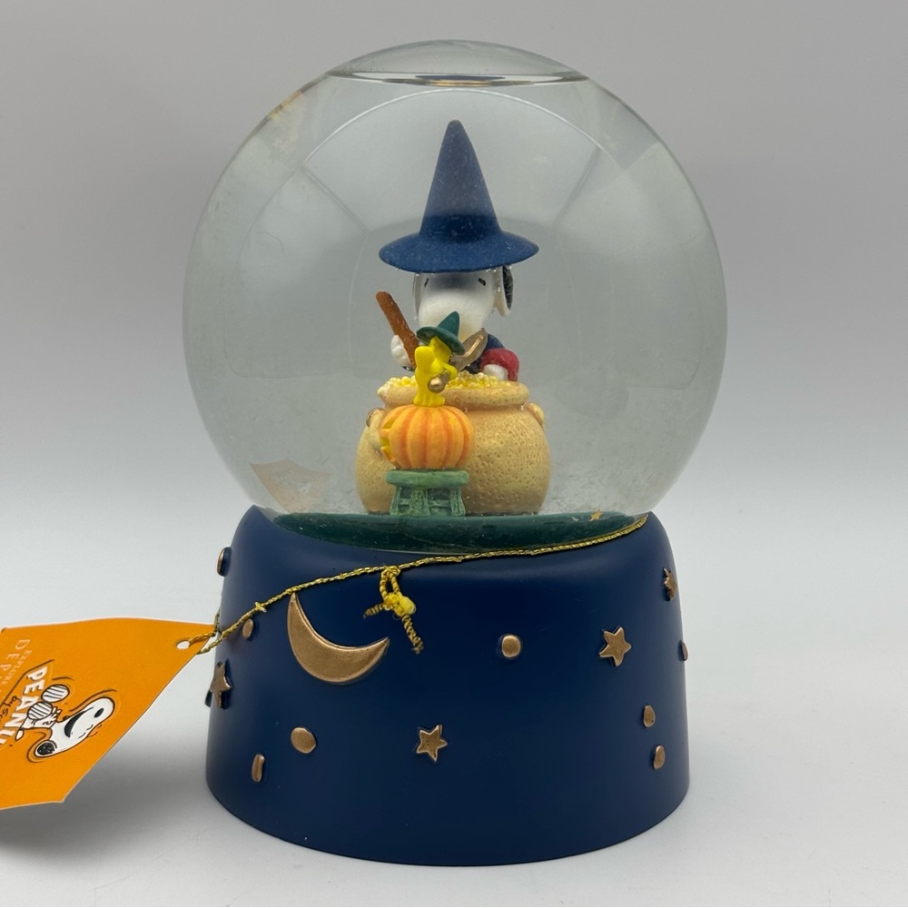 Department 56 Peanuts Snoopy "Sorcerer‘s Apprentice" Halloween Snowglobe - New - Picture 5 of 13